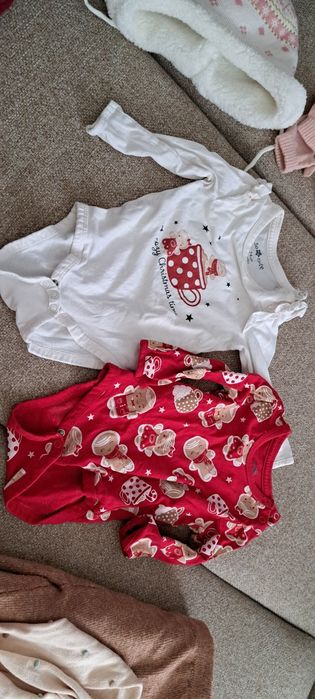 Lot fetite 74 pantaloni lana, body Craciun, cardigan, vesta, manusi