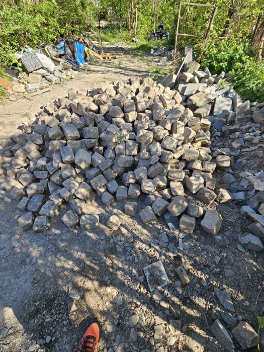 Piatra cubica din recuperari.