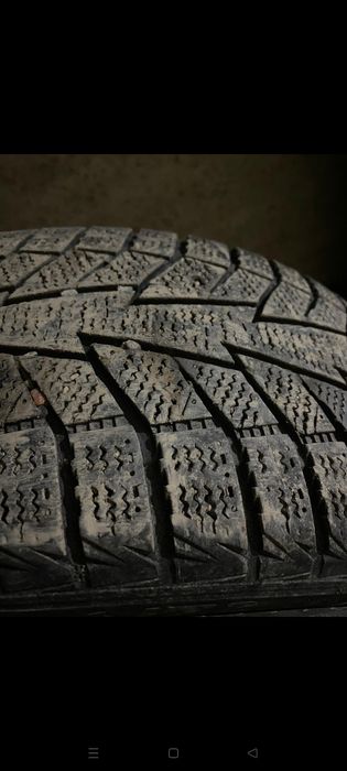 Продам авто шины зимние