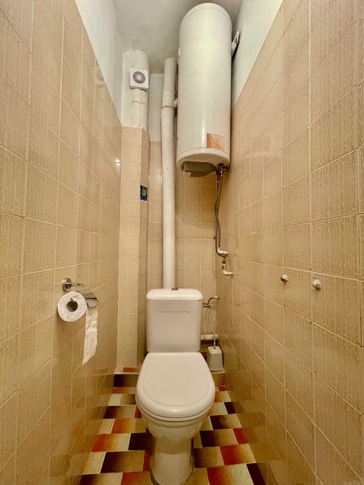 Дава се под наем Тристаен апартамент в Варна, Базар Левски - 65 кв.м за 450 € - Снимка #10