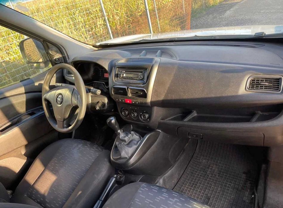 usa spate opel combo van motor 1.3diesel euro 6