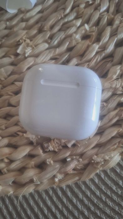 True wireless слушалки APPLE AIRPODS 4TH GEN БЕЗЖИЧНА ВРЪЗКА, БЯЛ
