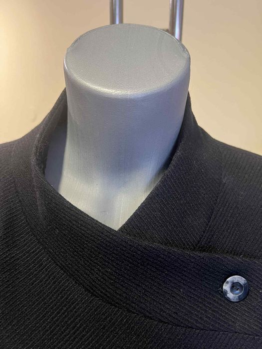 Вълнено черно палто DiKa