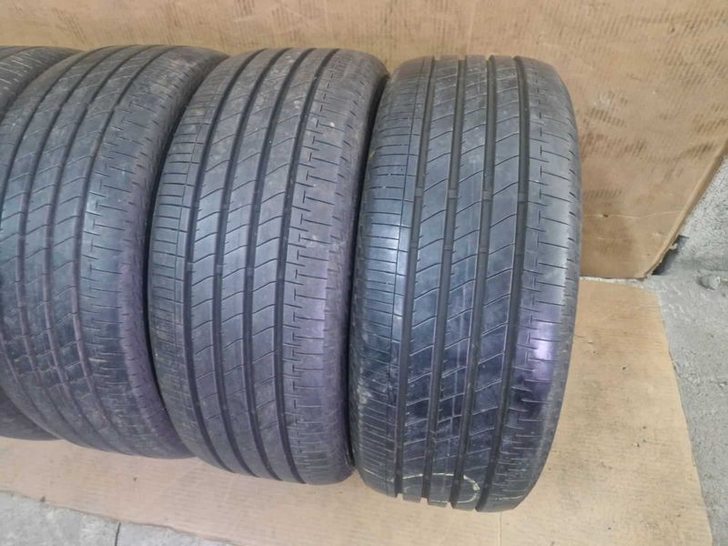 4 Bridgestone R18 215/45
летни гуми
DOT4519