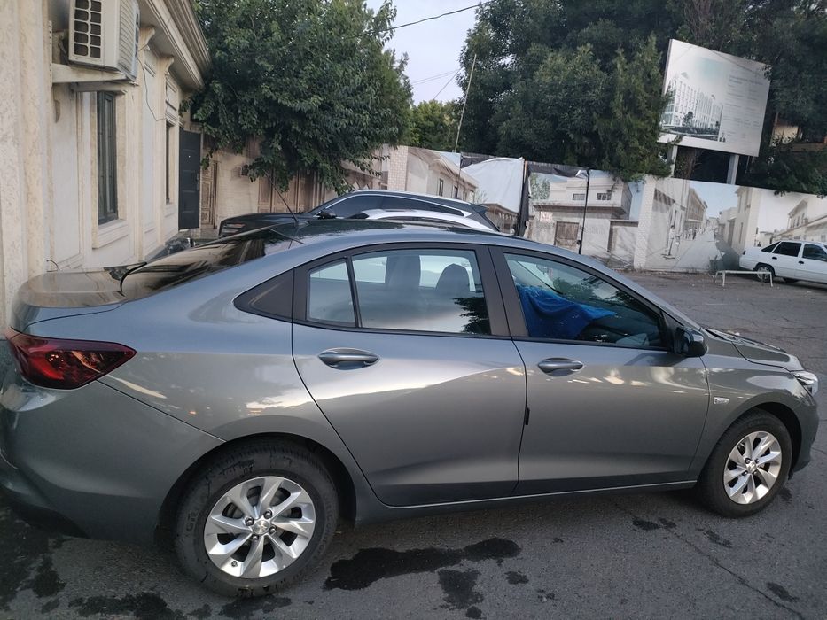 Chevrolet Onix 2024