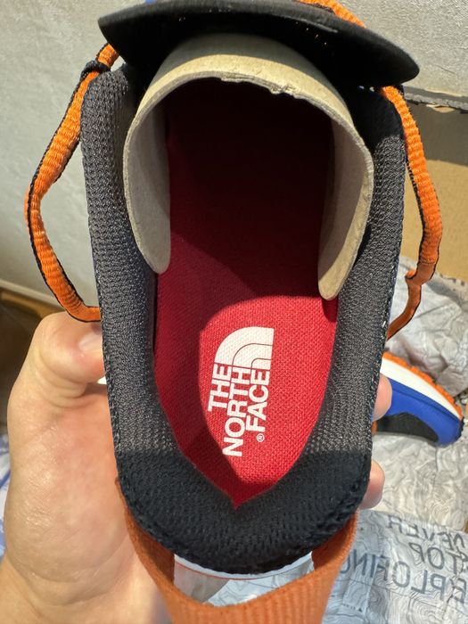 The North Face - кроссовки 41-42 р.