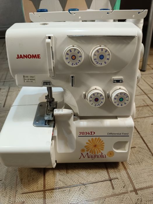 Продам оверлок janome magnolia 7034д