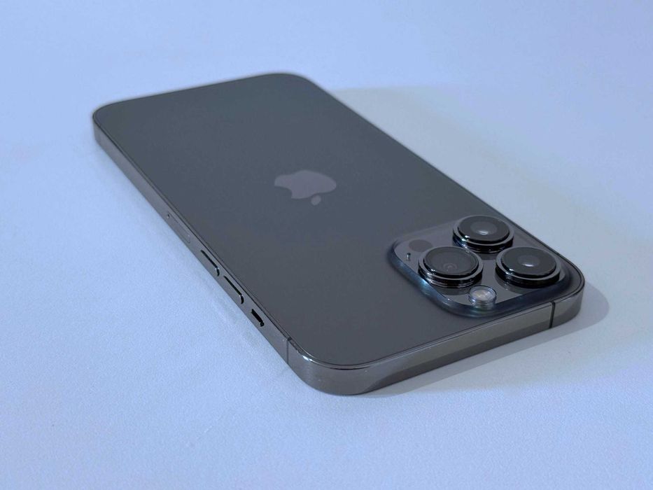Бартер! iPhone 13 Pro Max Graphite (Черен)  90% Батерия.