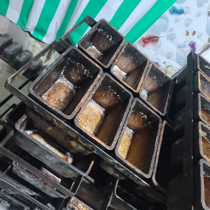 Форма для хлеба,пяти секционные