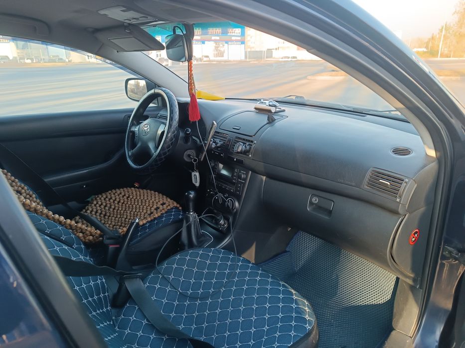 Продам Тойота Авенсис 2008