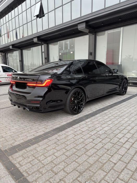 Продаётся BMW 3.0 twin turbo