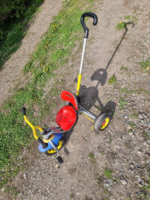 Tricicletă cu bară de impingere