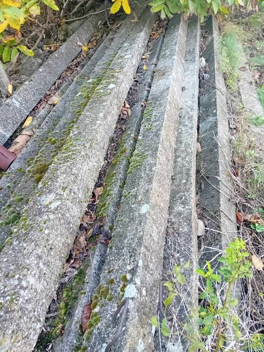 Продавам циментови колци в доста добро състояние