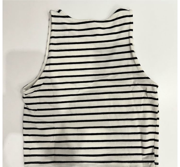 Дамски топ без ръкави