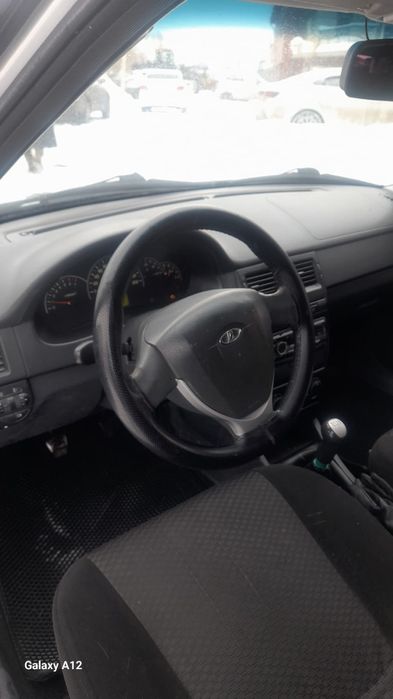 Машина приора ..