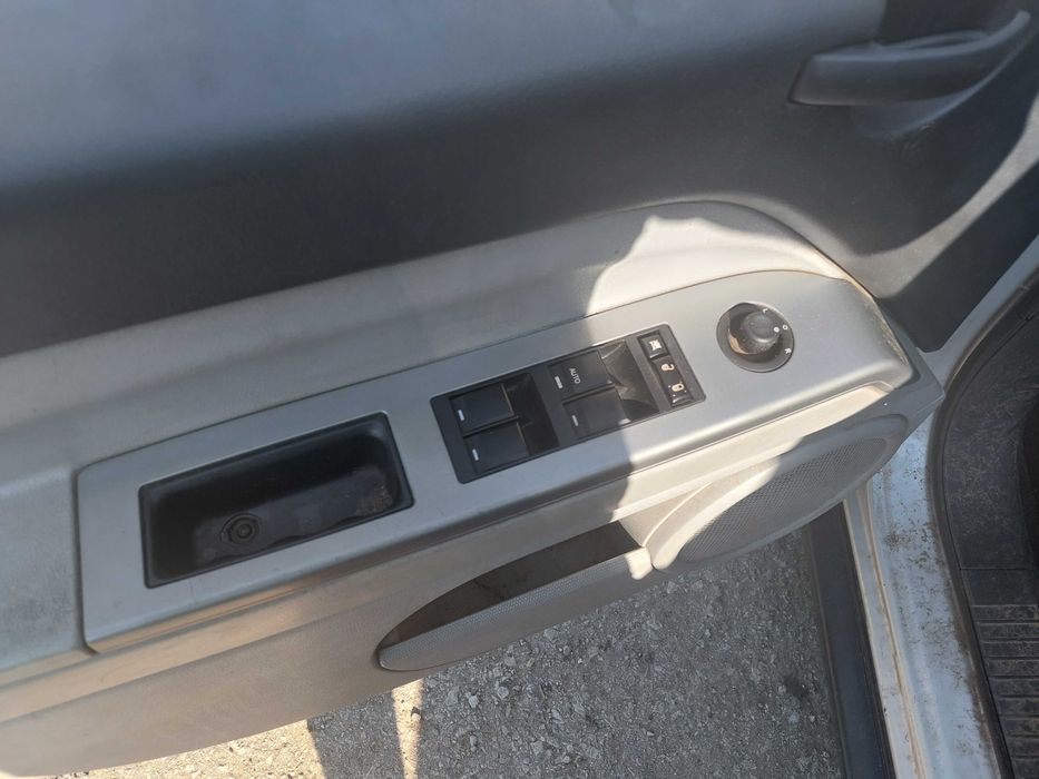 Jeep Compass 2.0 TDI , Джип Компас на части !
Юни 2007