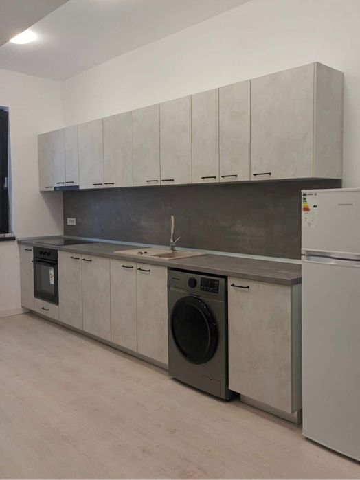 Inchiriez garsoniera pe Bulevard