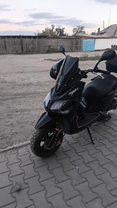 Скутер в продажу.