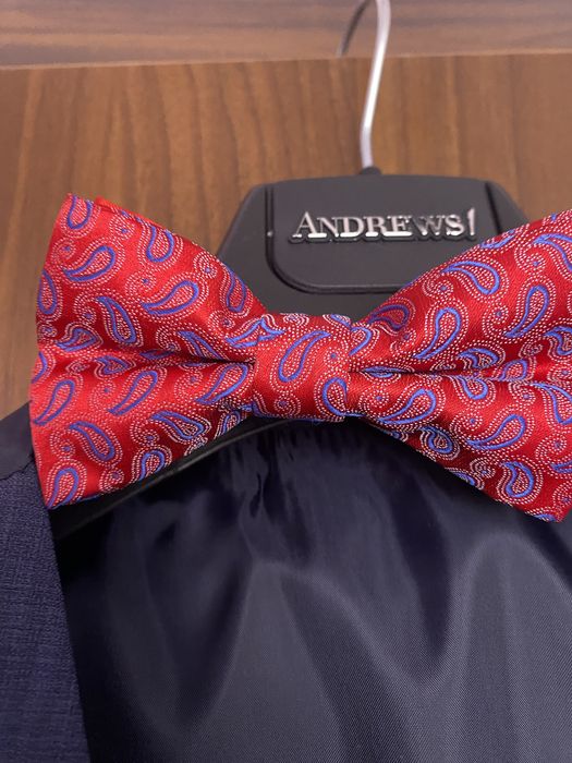 Мъжки костюм за абитуриент