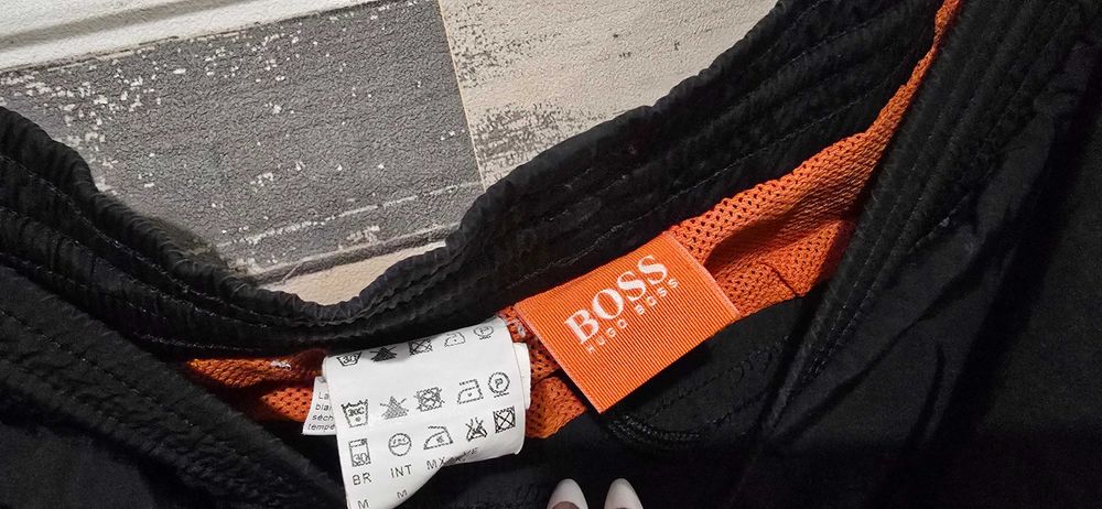 Hugo Boss M-мъжки бански (10-10)