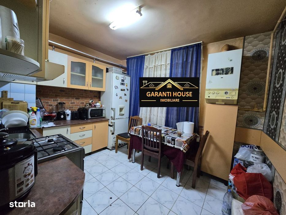 Petru Rares, apartament cu 2 camere, decomandat, 69 900€ negociabil