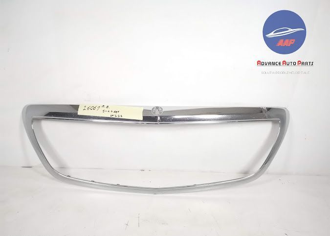 Хромиран Орнамент Хром Централна Решетка Радиатор оригинален Mercedes-