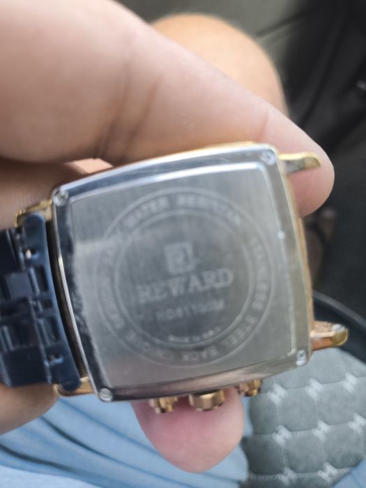Часы reward часы