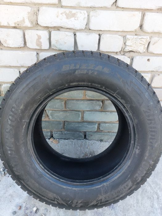 Шина на внедорожник  Bridgestone Blizzak DM-V3 285/60 R 18 116 R новая