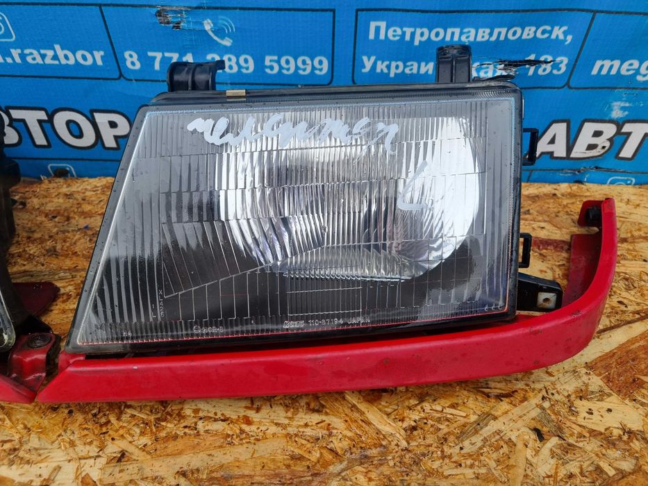 Фары на Митсубиси Челленджер / Mitsubishi Challenger