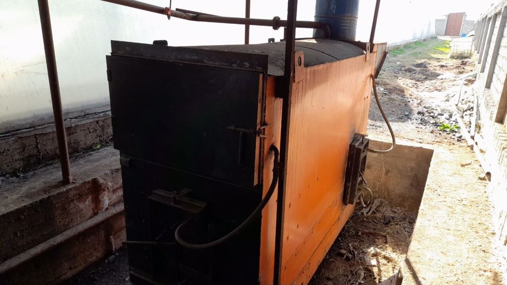 Срочно Теплица Назарбекда  сотилади вариантлар бор .