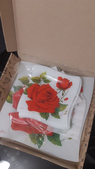 Сервировочные тарелки