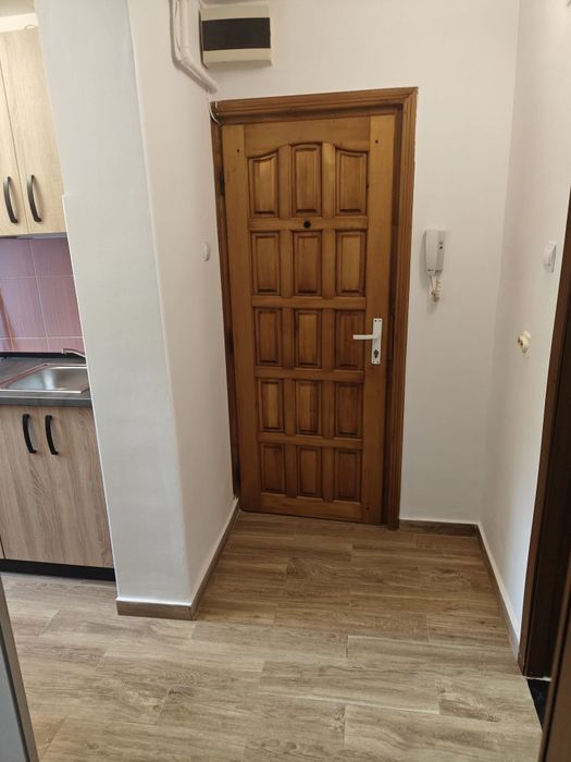 VÂND garsoniera în Petroșani, zona Hermes