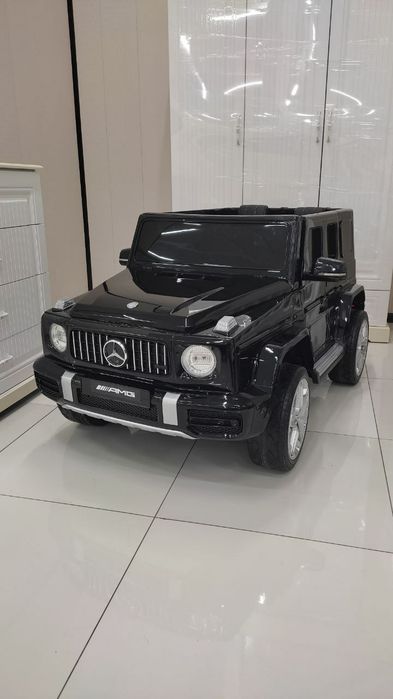 Детский электромобиль двухместный  Mersedes benz AMG