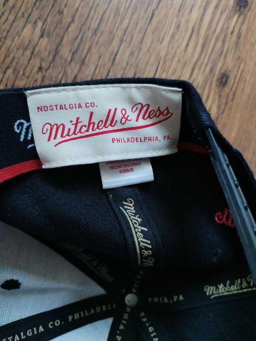 chicago bulls mitchell and ness - страхотна шапка 100% оригинал много добро състояние универсален размер