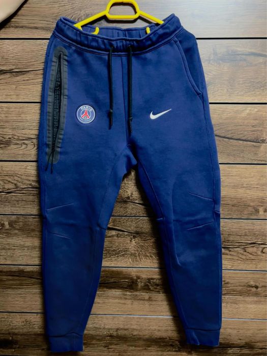 Nike tech fleece psg