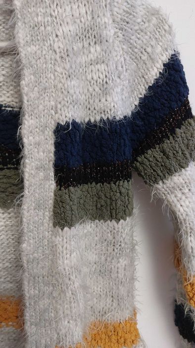 Pulover pufos 8-10 ani