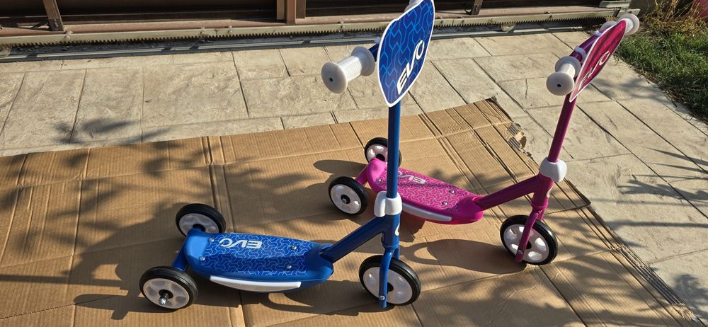 Tricicleta albastra copii copil