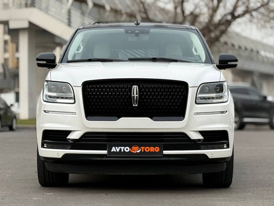 Lincoln Navigator Black Label