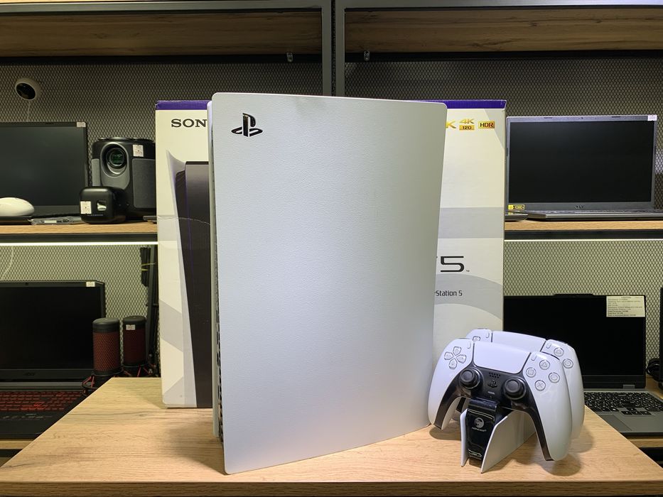 Sony PlayStation 5, Fat, 825 GB, 2 джойстика, есть цифровые игры,1225/