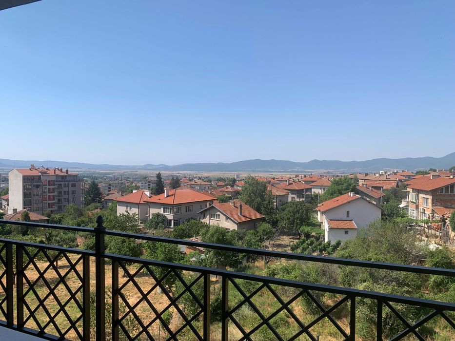 Продава се Тристаен апартамент в Карлово - 119 кв.м за 1503 €/кв.м - Снимка #10