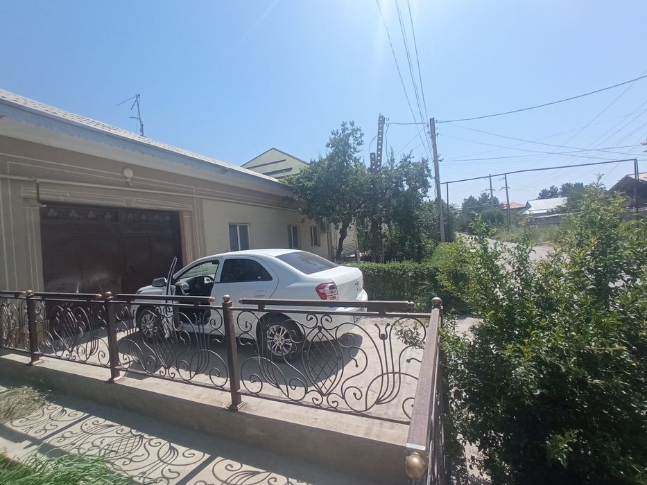 Qarshi Shahar markaz mexanizator xovli sotiladi