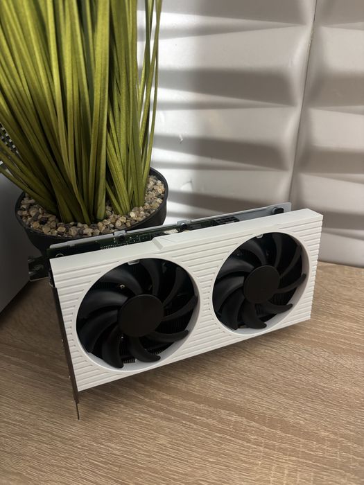 Бял геймърски компютър Ryzen 5600/RTX3060Ti/16 Ram/512 ssd/600W +ПОДАРЪК