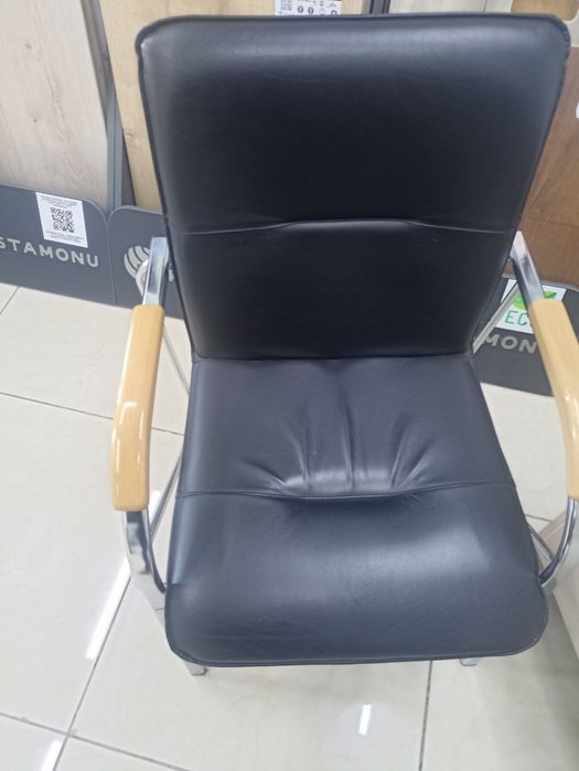 Продам Офисное кресло