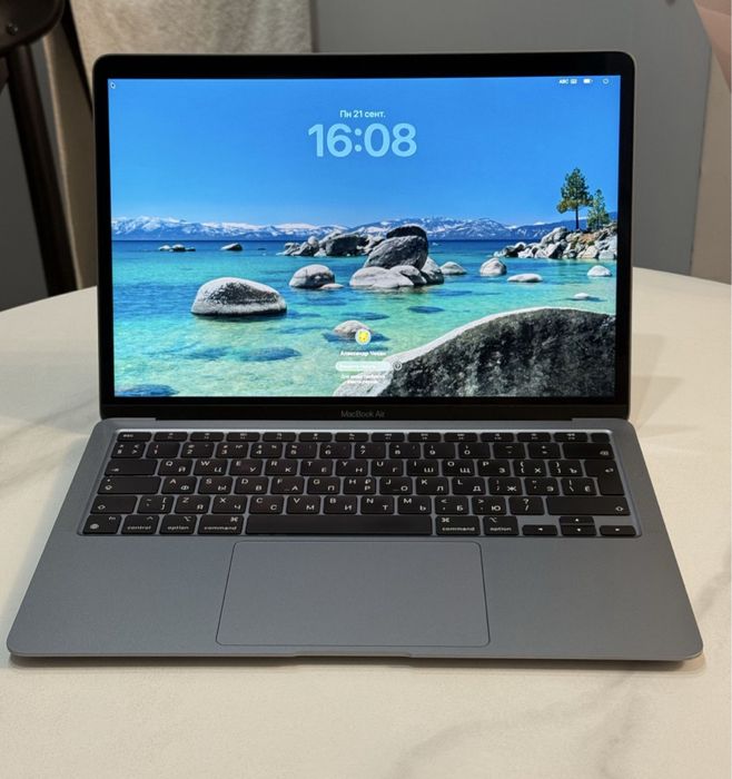 Продам Macbook 512 Gb