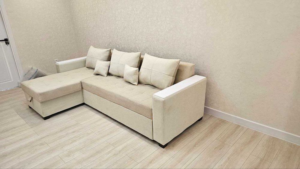 Угловой раскладной диван размер 230х150см