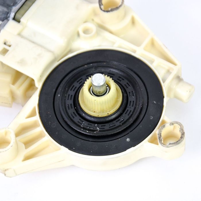 Motoras macara Fata dreapta Mercedes-Benz E-CLASS (W212)  2009  > 000
