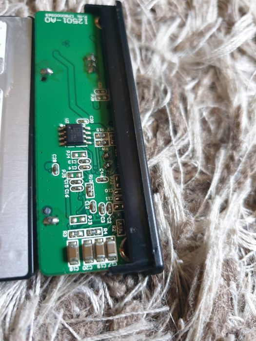 Vand hdd extern de 2TB defect