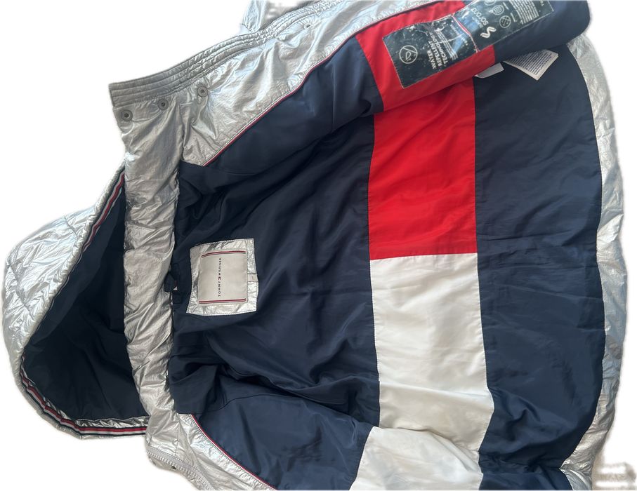 Tommy Hilfiger зимно яке 140см