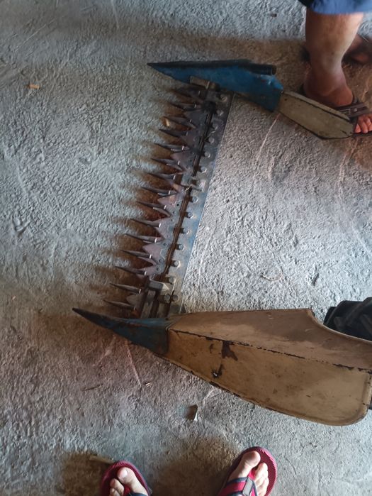 Mașina de tăiat iarbă