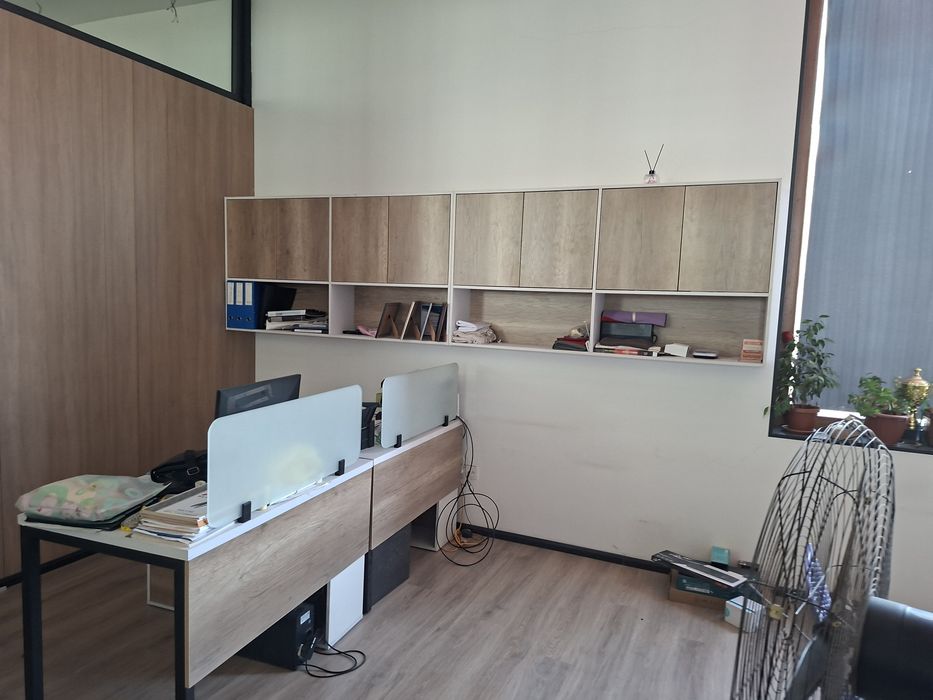 Ofis yopilgani sabab mebellarlar sotiladi